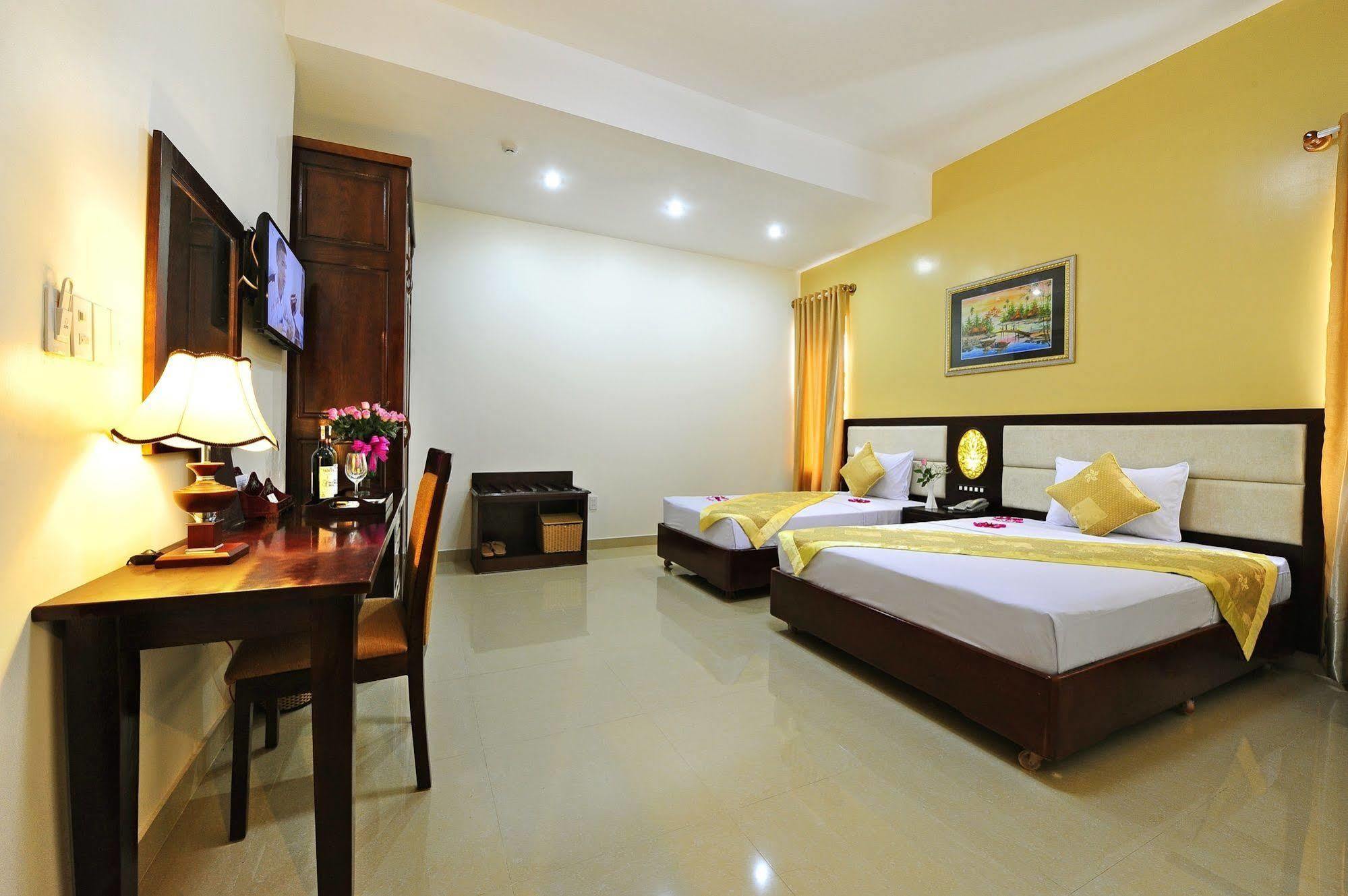 Thanh Lich Hue Hotel Exterior photo