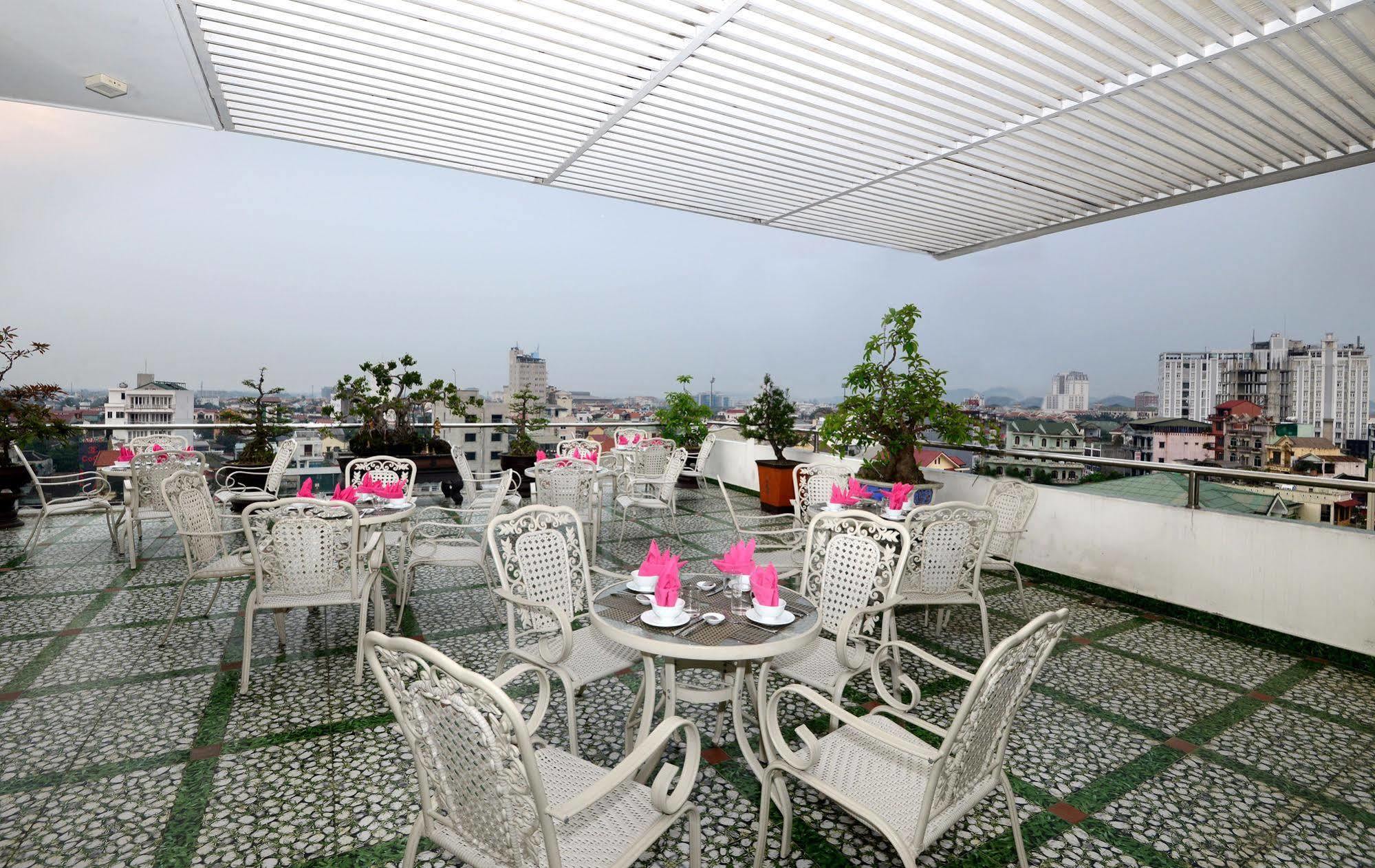 Thanh Lich Hue Hotel Exterior photo