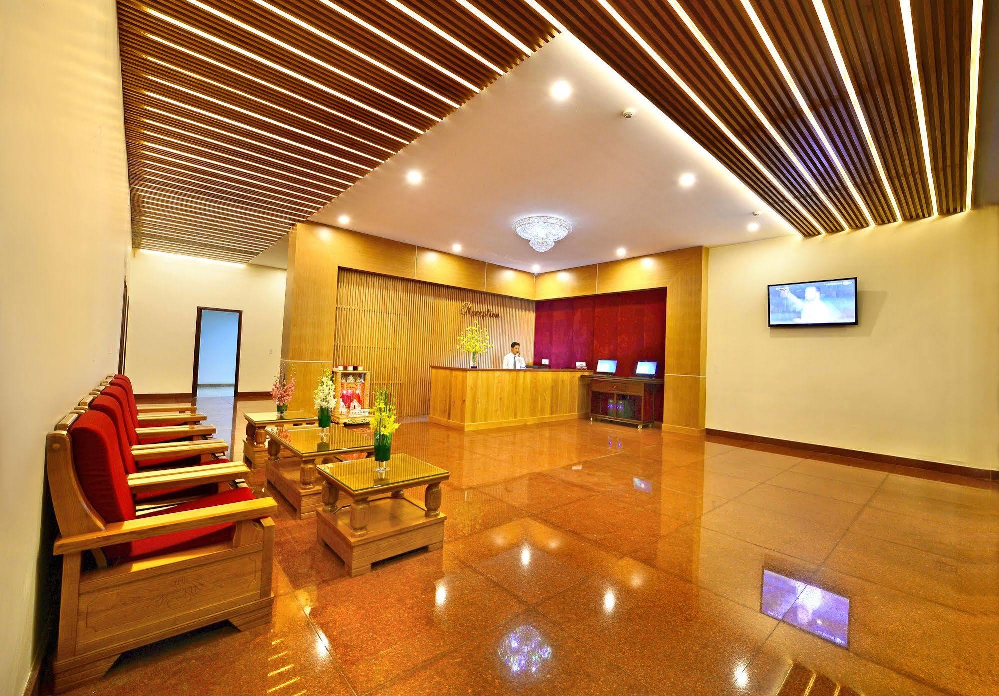 Thanh Lich Hue Hotel Exterior photo